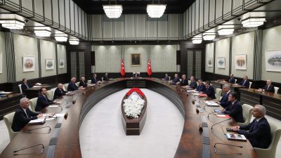 Cumhurbaşkanı Recep Tayyip Erdoğan başkanlığında iki haftalık aranın ardından bir