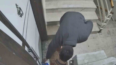 Sakarya’nın Adapazarı ilçesinde pes dedirten bir hırsızlık girişimi yaşandı. Kendisini