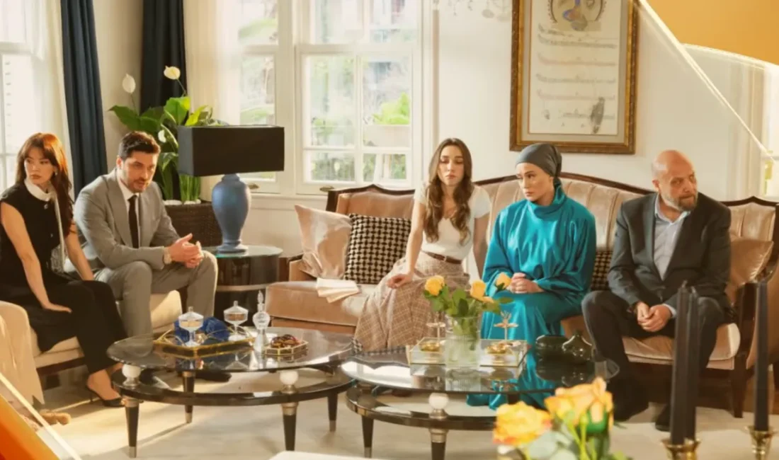 Cuma akşamlarının vazgeçilmezi Kızılcık Şerbeti dizisinin hayranları ekran başına kilitlendi