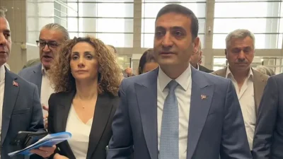 Görevinden uzaklaştırılan Beyoğlu Belediye Başkanı İnan Güney ve beraberindeki 7