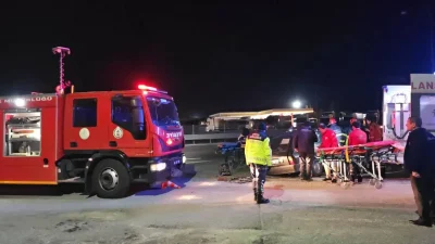 TEM Otoyolu Bolu geçişinde kontrolden çıkan bir otomobilin dinlenme tesisi