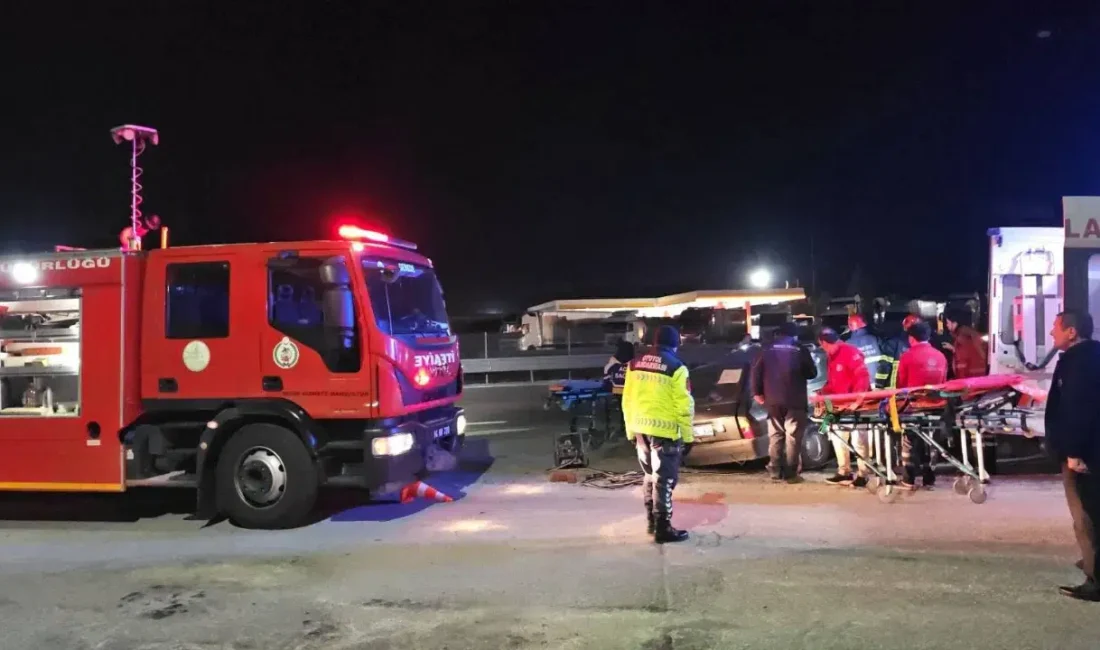 TEM Otoyolu’nun Bolu kesiminde kontrolden çıkan bir otomobilin dinlenme tesisi