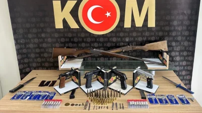Sivas İl Emniyet Müdürlüğü tarafından silah ve mühimmat kaçakçılığına yönelik