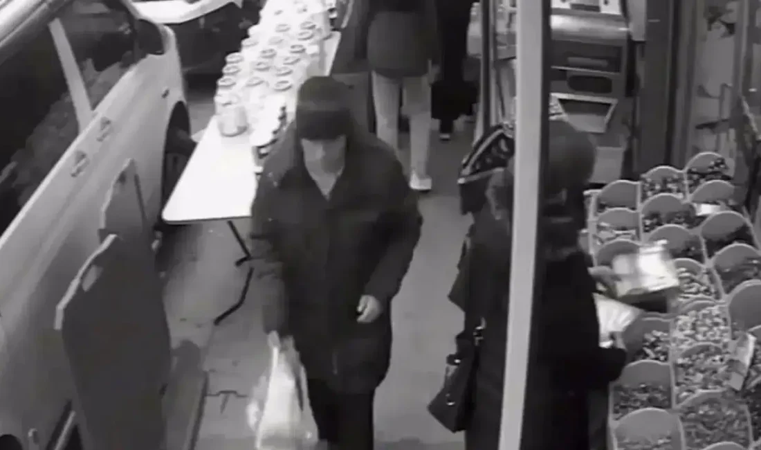 İstanbul Esenyurt’ta gün ortasında yaşanan akılalmaz hırsızlık olayı esnafı şaşkına