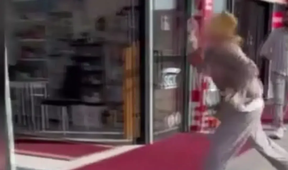 Kayseri’de bir eczaneye gelen kadın müşteri, ilaç fark ücretini ödemeyi