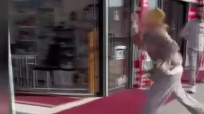 Kayseri’de bir eczaneye gelen kadın müşteri, ilaç fark ücretini ödemeyi