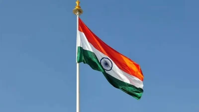 Hindistan’ın Assam eyaletinde eğitim uçuşu sırasında meydana gelen feci kazada