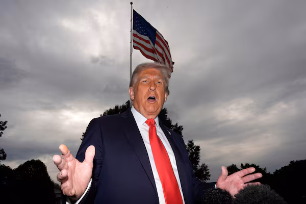 Middle East Monitor: Hürmüz, ABD'nin küresel egemenliğinin kırılma noktası mı olacak?