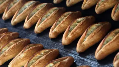 İzmir’de milyonlarca vatandaşı yakından ilgilendiren ekmek zammı resmileşti ve 200