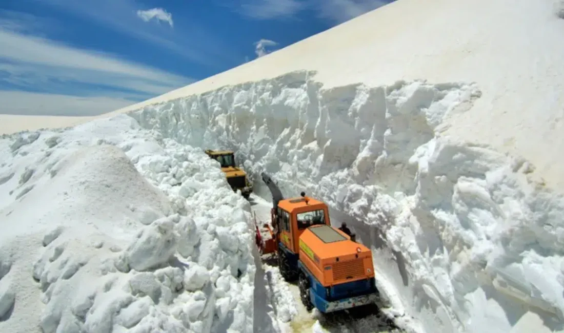 Ardahan’da kış mevsiminin en sert yüzünü gösterdiği noktalardan biri olan