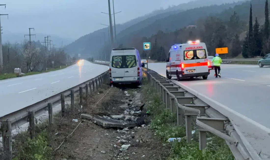 Samsun’un Atakum ilçesinde Trabzon’dan Amasya’ya seyahat eden ve içinde 20