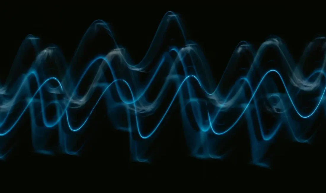 68 yaşındaki bir hastanın sadece belirli bir uçak motorunun sesine