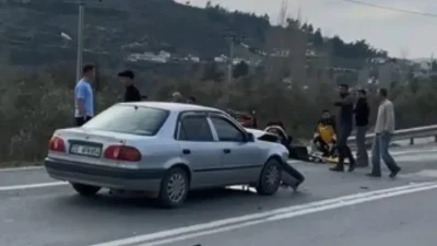 Muğla’nın Kavaklıdere ilçesinde elektrikli motosikletle yol alan Fatma Gezgin ve