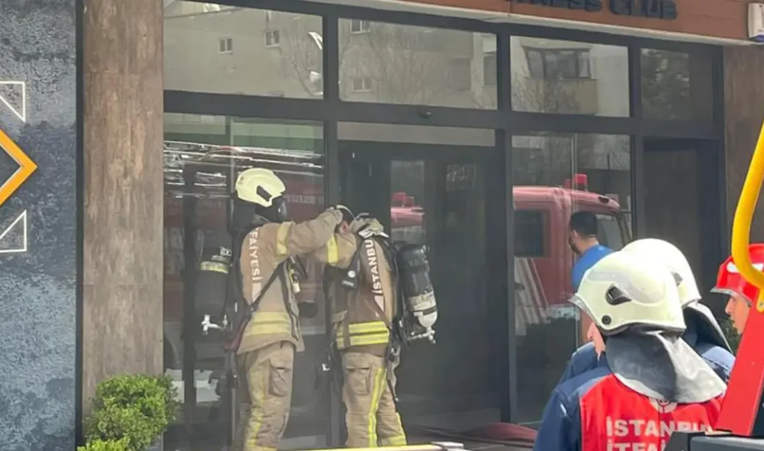 İstanbul Üsküdar’da bir spor salonunun sauna bölümünde çıkan yangın büyük
