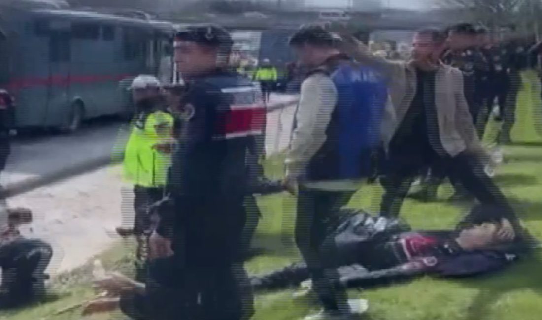 İstanbul Başakşehir’de dört cezaevi nakil aracının karıştığı zincirleme trafik kazası