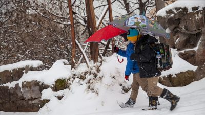 Hakkari Valiliği tarafından yapılan son dakika açıklamasıyla birlikte yoğun kar