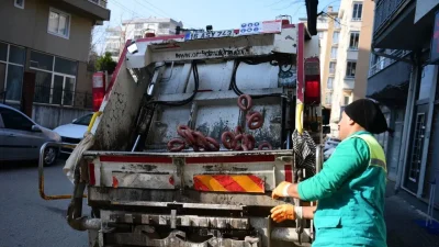 Bursa’nın Osmangazi ilçesinde gerçekleştirilen gıda denetimlerinde ortaya çıkan manzara pes