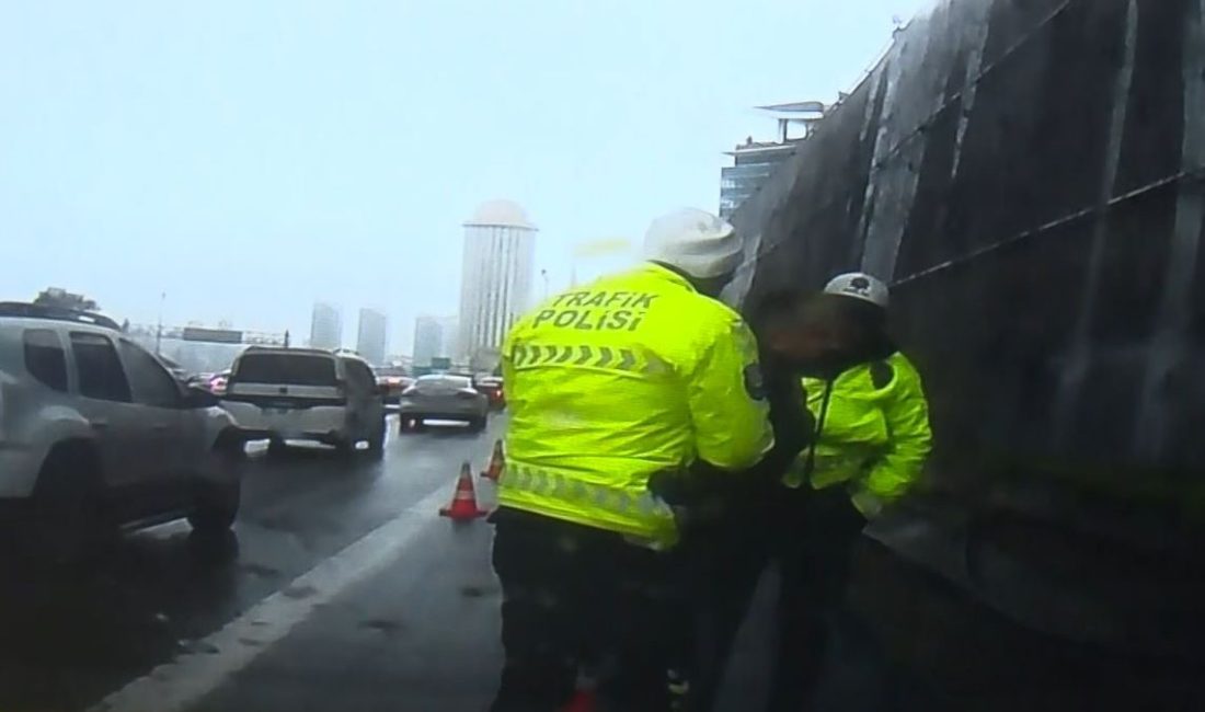 Küçükçekmece’de bayram ziyareti dönüşü aracıyla seyir halindeyken ağzına attığı şekerin