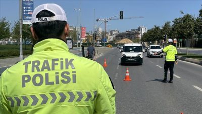 Diyarbakır’da polisin dur ihtarına uymayan ve 12 kilometre boyunca ekipleri