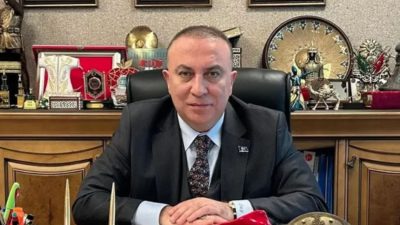 Milliyetçi Hareket Partisi’nde (MHP) akşam saatlerinde siyaset gündemine bomba gibi