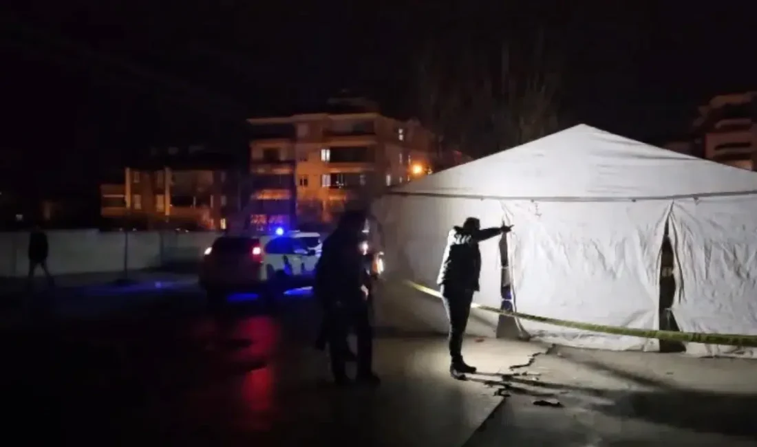 Çorum’da düzenlenen bir asker eğlencesi, silah seslerinin yükselmesiyle bir anda