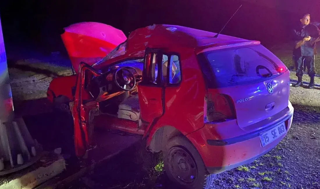Burdur’un Bucak ilçesinde meydana gelen trafik kazasında, direksiyon hakimiyetini kaybeden