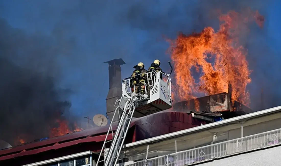 İstanbul Maltepe’de üç katlı bir binanın çatı katında aniden yükselen