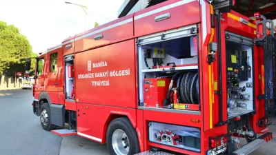 Manisa’nın Şehzadeler ilçesinde bir apartman dairesinde çıkan yangın mahallede büyük