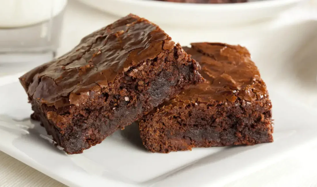 Yoğun çikolata aroması ve yumuşak dokusuyla tatlı severlerin vazgeçilmezi olan