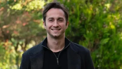 Televizyon dünyasının yükselen yıldızları arasında gösterilen Ulvi Kahyaoğlu hem yeteneği