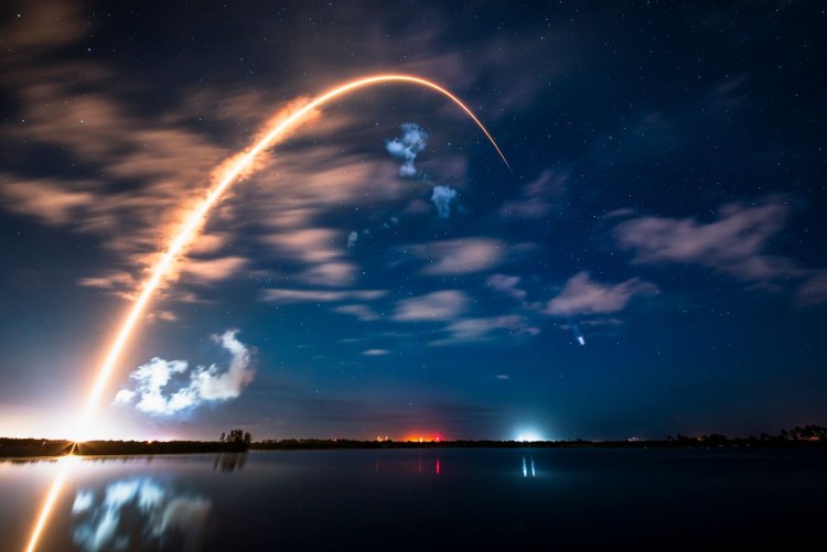 SpaceX’in Starlink ağında yaşanan yeni bir “anomali” sonucu bir uyduyla