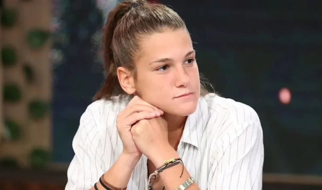 Survivor platformunda sergilediği performansla geniş bir hayran kitlesine ulaşan Nisa