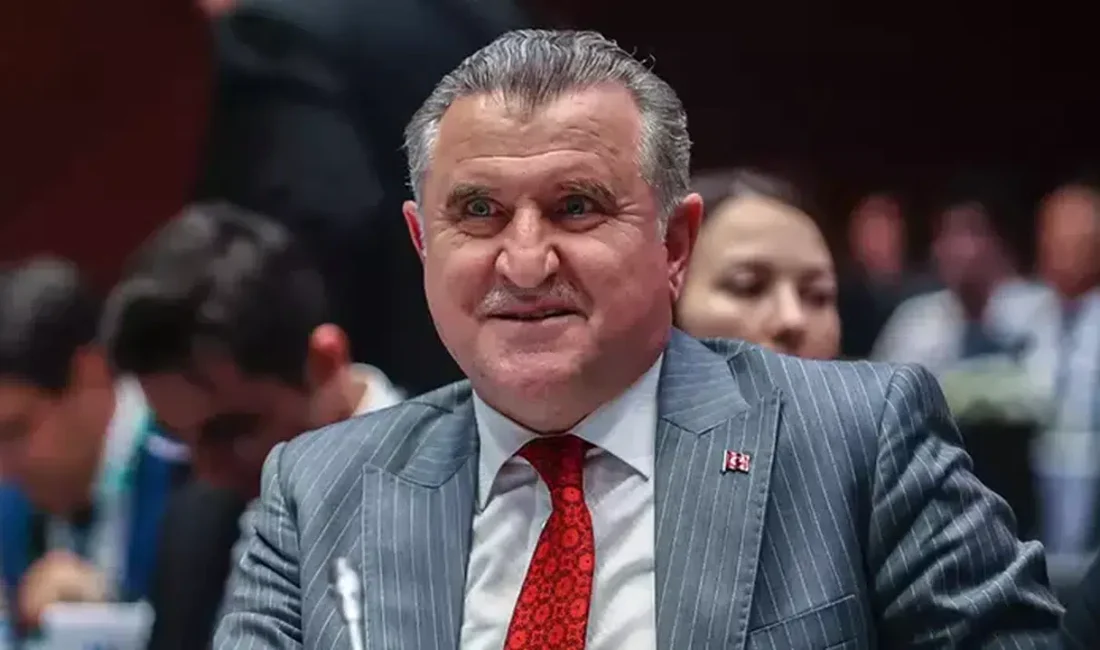 Gençlik ve Spor Bakanı Dr. Osman Aşkın Bak, A Milli