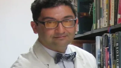 Akademik dünyadaki derinliği ve kaleme aldığı çarpıcı eserlerle geniş bir