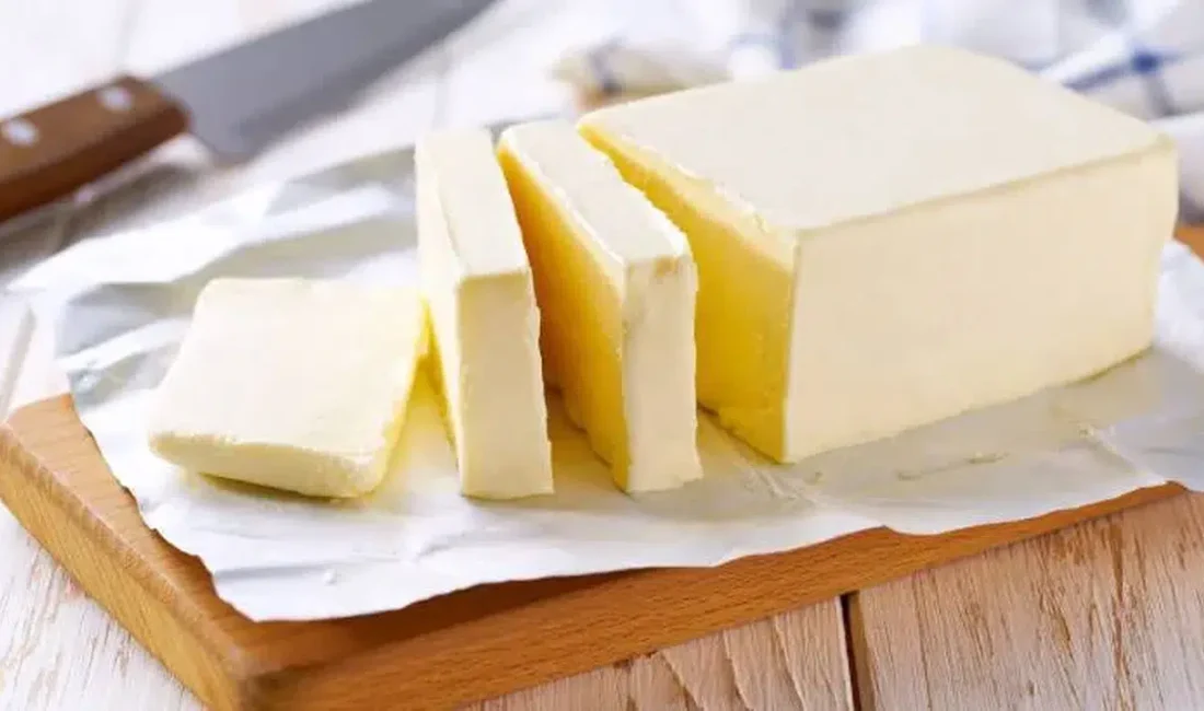 Sofraların en doğal ve lezzetli besinlerinden biri olan tereyağı, yanlış