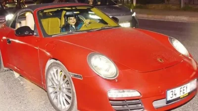 Ekranların sevilen oyuncusu Feyza Civelek, Etiler’de görüntülenen dudak uçuklatan lüks