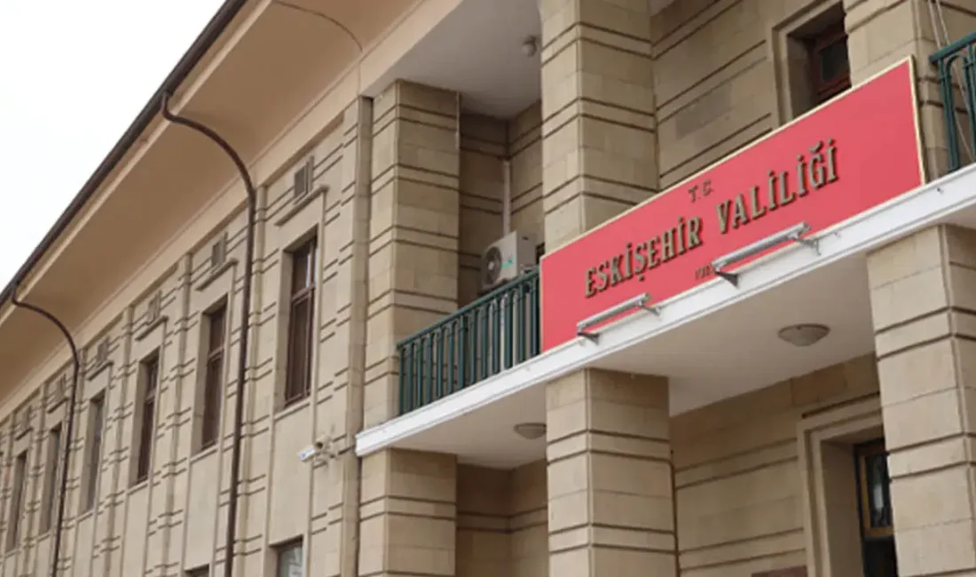 Eskişehir Valiliği, bugün şehir genelinde yankılanması beklenen yüksek sesli uçuş