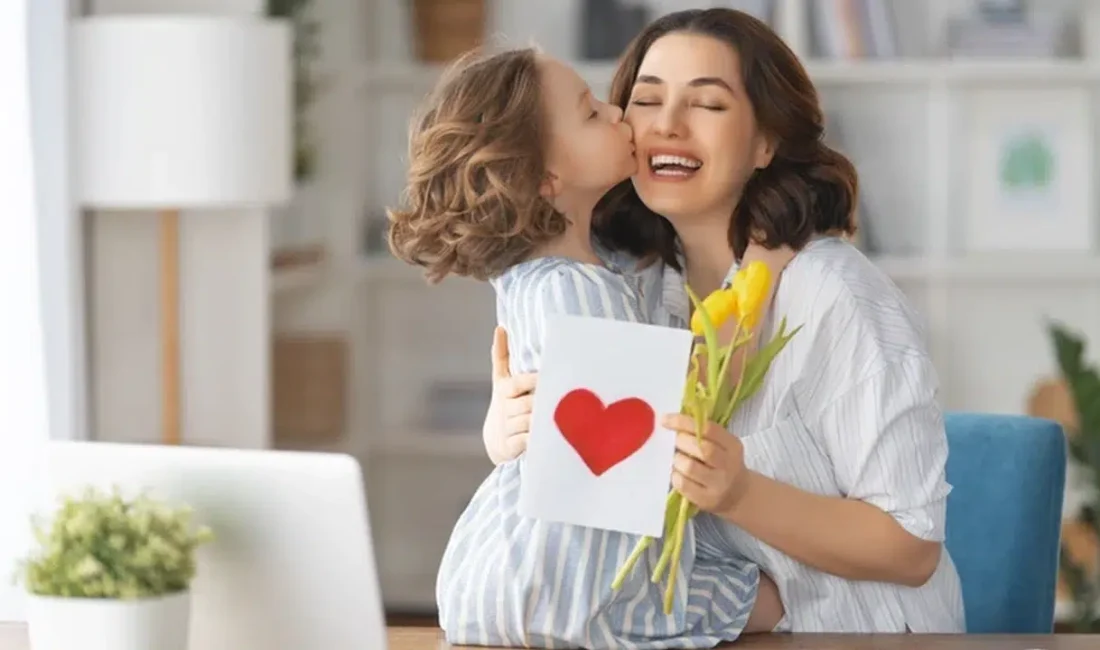 Annesine unutulmaz bir sürpriz hazırlamak ve planlarını aylar öncesinden netleştirmek