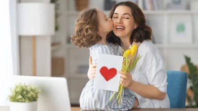 Annesine unutulmaz bir sürpriz hazırlamak ve planlarını aylar öncesinden netleştirmek