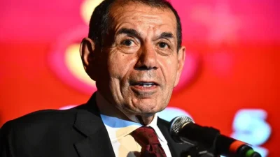 Galatasaray Başkanı Dursun Özbek, sarı-kırmızılı camianın divan kurulu toplantısında gerçekleştirdiği