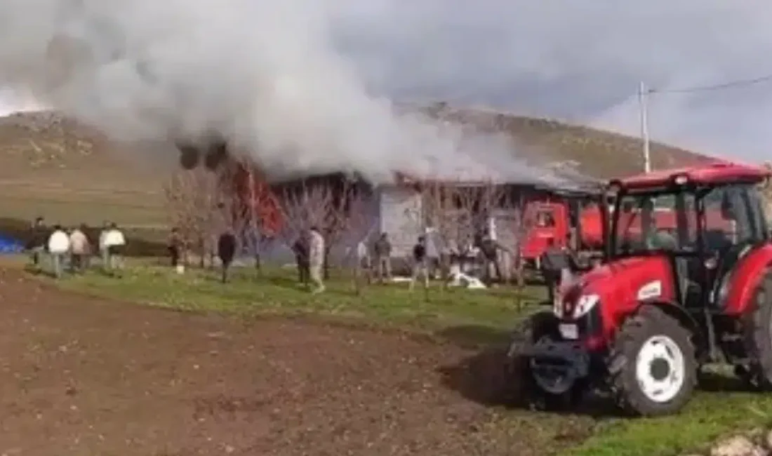 Kars’ın Digor ilçesinde aniden yükselen alevler bir ailenin yuvasını küle