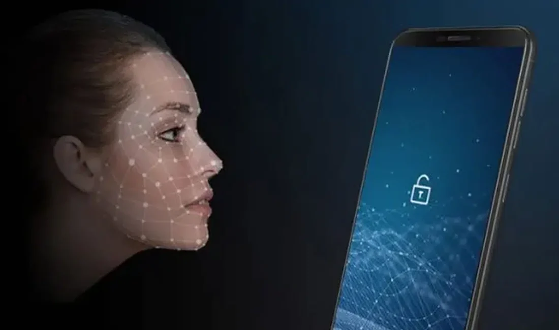 Günümüzde akıllı telefonların vazgeçilmez bir parçası haline gelen yüz tanıma