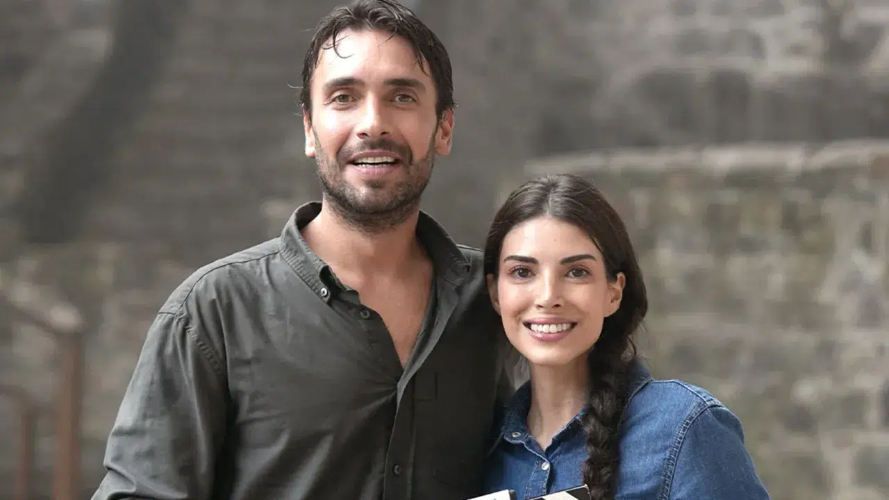 Ekranların sevilen yapımı Taşacak Bu Deniz’in 25. bölümü için nefesler