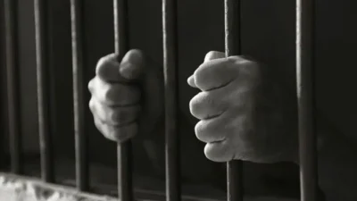 Hatay’ın İskenderun ilçesinde menüde aradığı yemeği bulamayan bir şahıs, önce