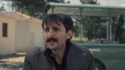 Gassal dizisinde canlandırdığı Merdan karakteriyle kısa sürede tüm bakışları üzerine