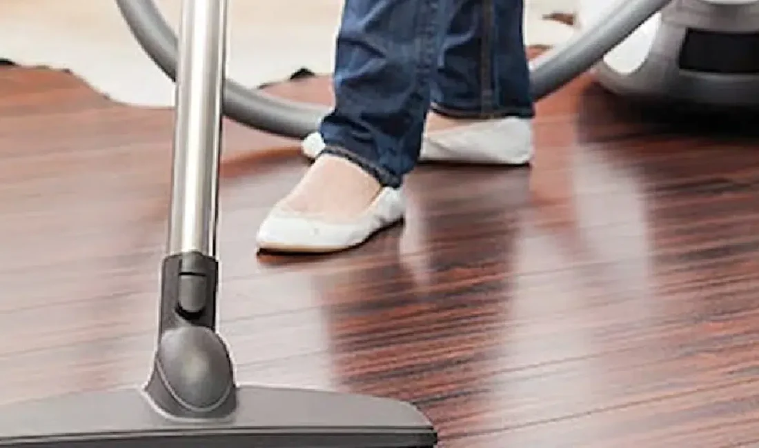 Ev temizliğinin vazgeçilmezi olan elektrikli süpürgeler, düzenli bakım yapılmadığında ve