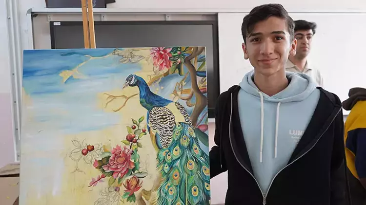 Şırnak Güzel Sanatlar Lisesi öğrencisi Hüsam Oral, imkansız denileni başararak