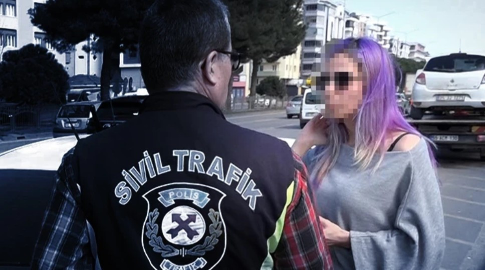 Samsun’un Atakum ilçesinde polis ekiplerinin düzenlediği korsan taksi operasyonunda yakalanan