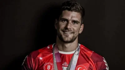 Ünlü oyuncu Devrim Özkan’ın özel hayatındaki hareketlilik magazin dünyasını ve