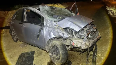 Edirne’nin Keşan ilçesinde sürücüsünün direksiyon hakimiyetini kaybetmesi sonucu kontrolden çıkan